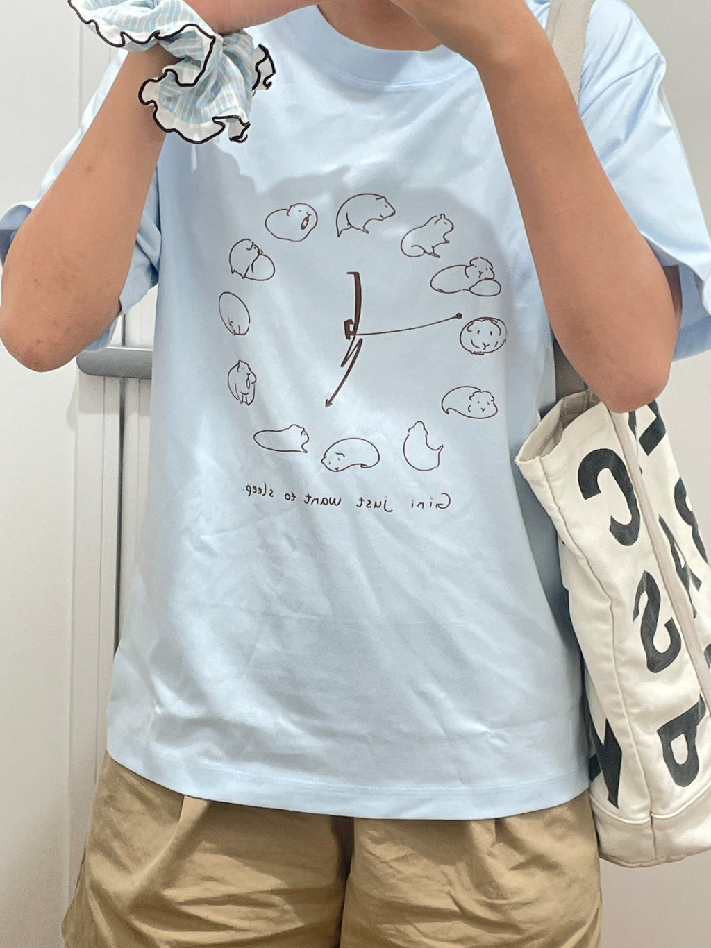 「ねむねむジーニー」時計柄コットンTシャツ